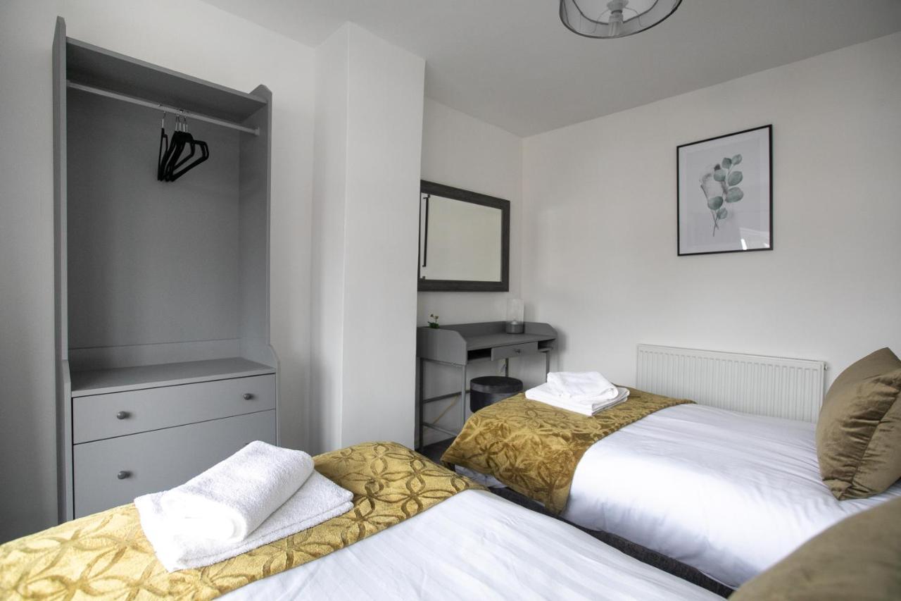 Ludlow Drive 3 Bed Contractor Family Town House In Melton Mowbray Exterior foto