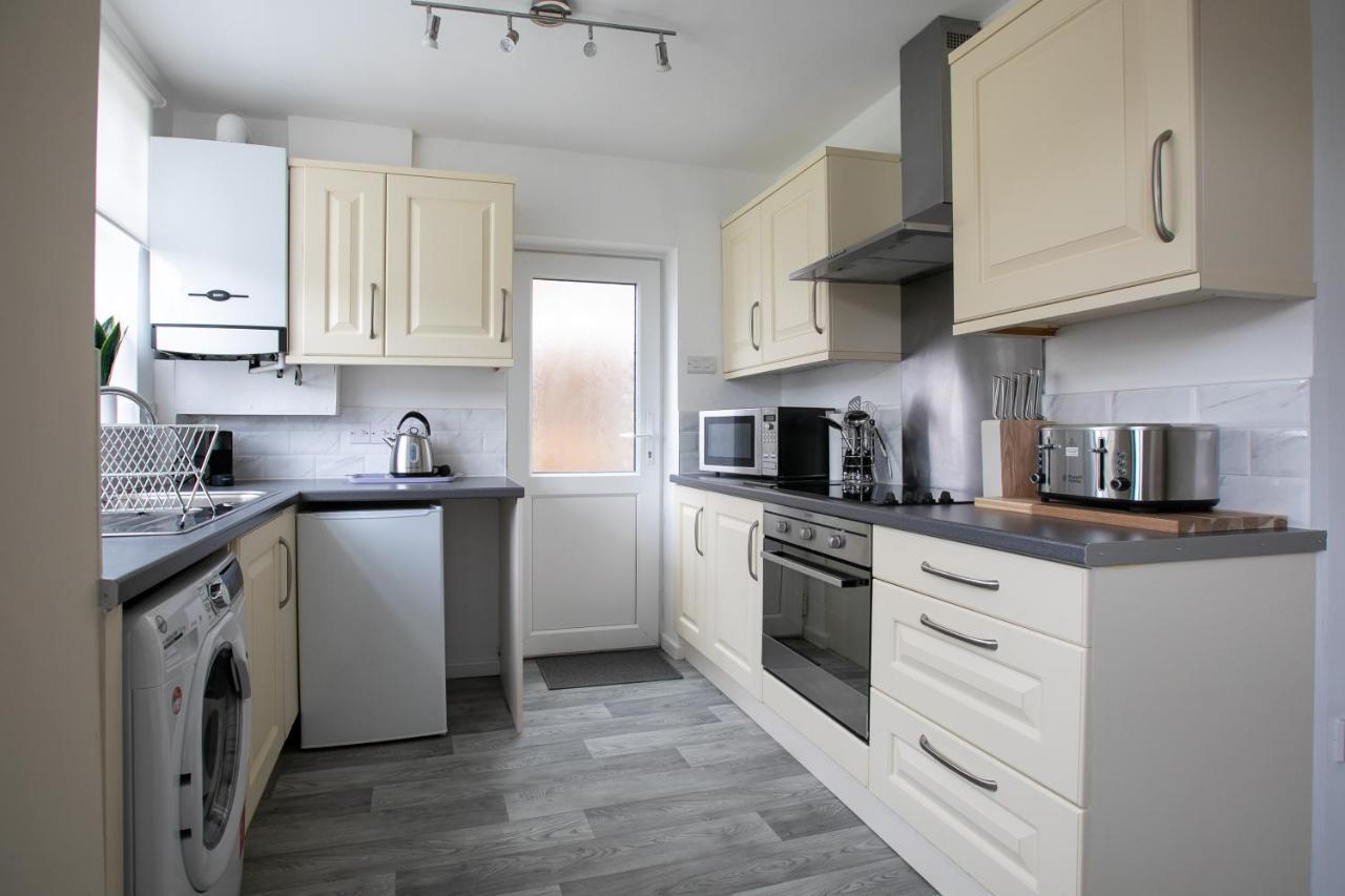 Ludlow Drive 3 Bed Contractor Family Town House In Melton Mowbray Exterior foto